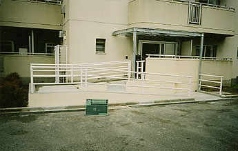 ���t�H�[���i���j